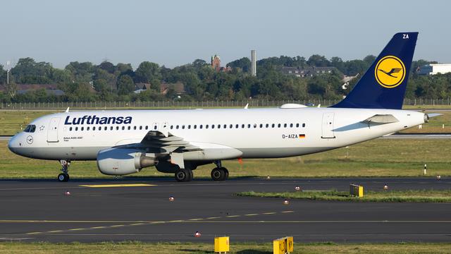 D-AIZA:Airbus A320-200:Lufthansa
